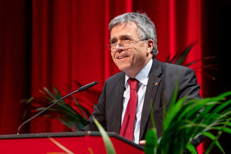 Landrat Michael Harig beim Bautzner Friedenspreis 2020 an Daniele Ganser