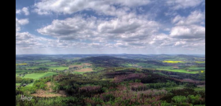 Berge der Oberlausitz Traum und Alptraum zugleich   Borkenkäferplage und Monokultur VS Kulturlandschaft und Heimat Oberlausitz