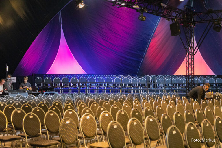 Anmoderation des Vortrages von Dr Daniele Ganser bei den Jazztagen in Dresden